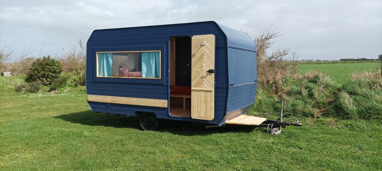 Camping Les Ronds Duval Face Aux Iles Anglo-Normandes Les Moitiers-d'Allonne Esterno foto