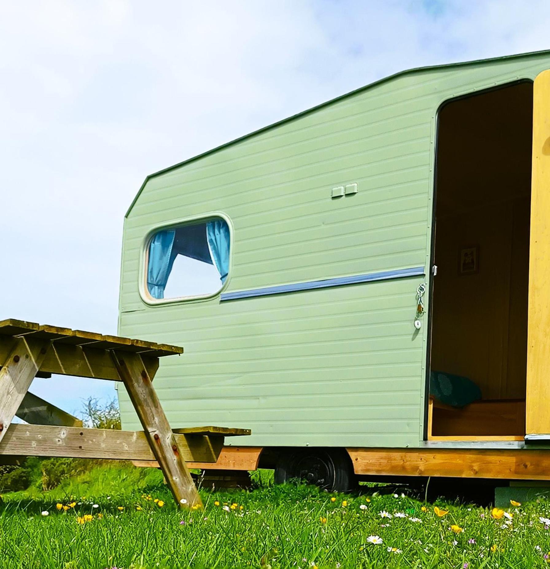 Camping Les Ronds Duval Face Aux Iles Anglo-Normandes Les Moitiers-d'Allonne Esterno foto